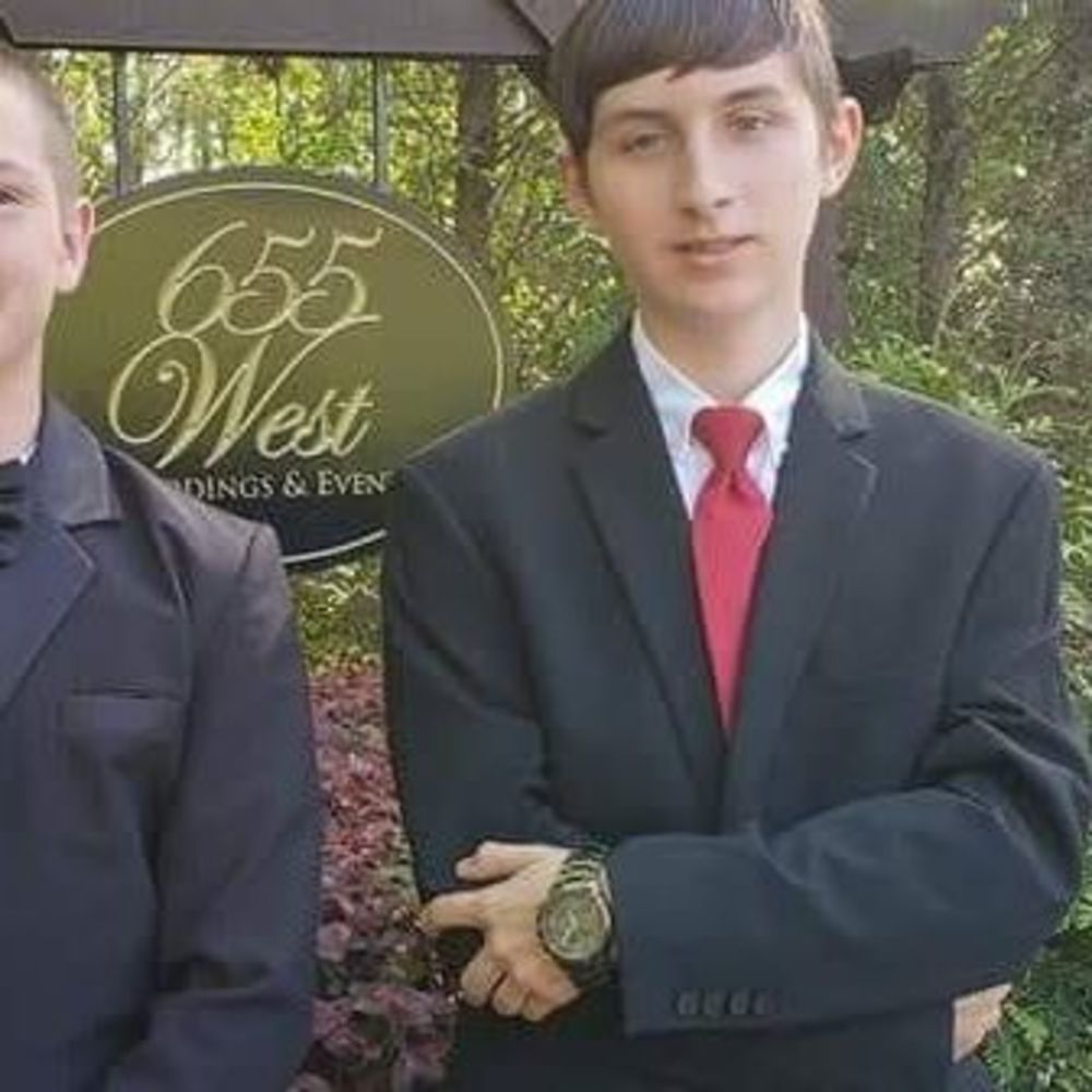 Meet your Posher, Alec